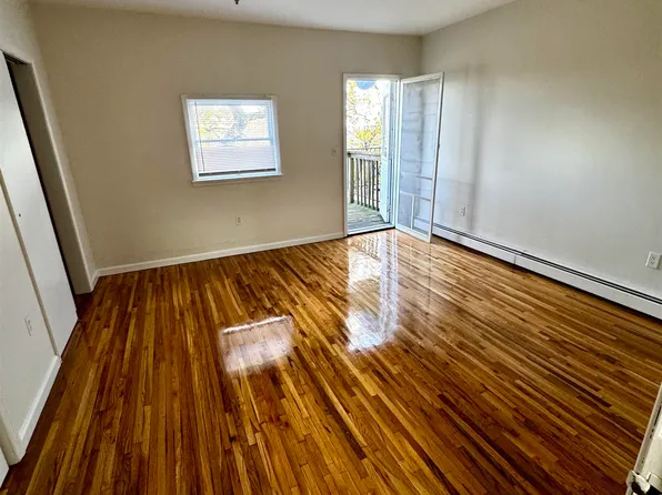 722 Ocean Avenue image 11 of 26