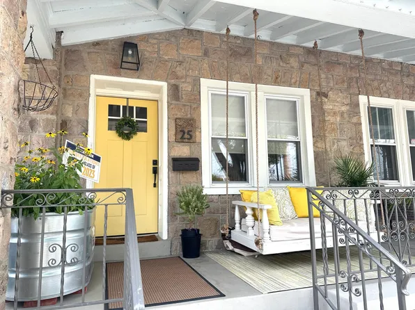 25 S Spring Garden St, Ambler, PA 19002