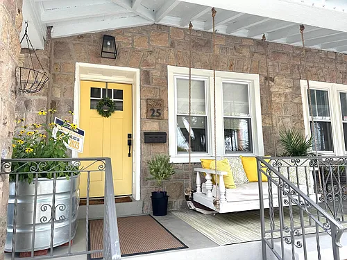 25 S Spring Garden St Photo 1