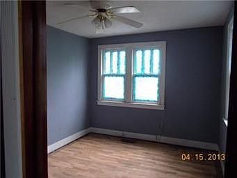 2nd image of 109 E Broad St