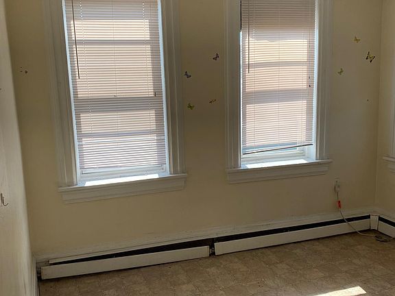 4th image of 8701 Jamaica Ave #2