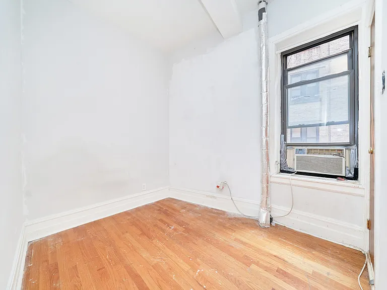 587 Riverside Dr #3B — Photo 7