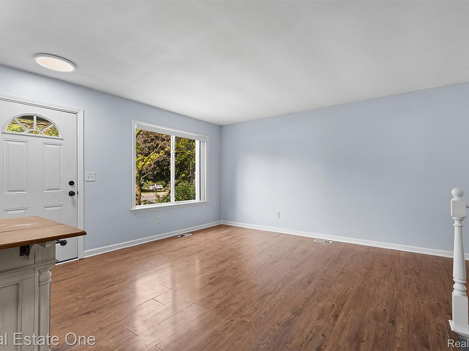 718 Miller Rd, photo 7