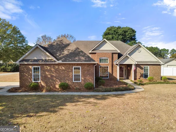 406 Quail Run Dr, Warner Robins, GA 31088