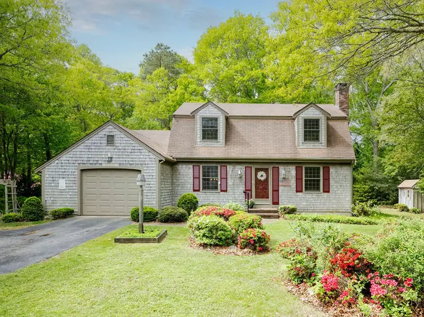 31 Woodridge Road, East Sandwich, MA 02537
