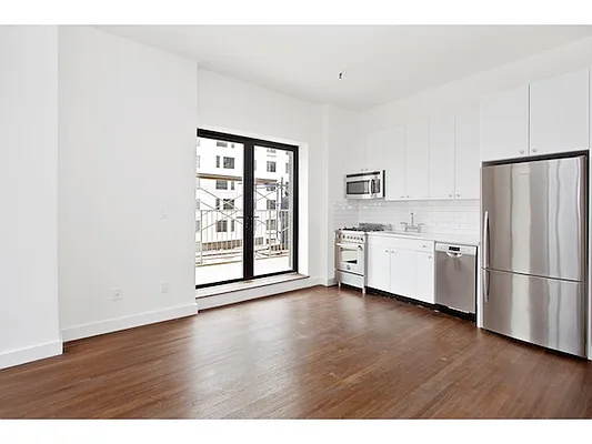 Rented by Mirador Real Estate | media 54