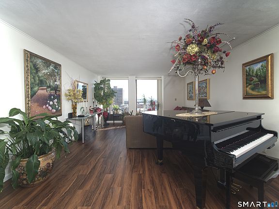 3rd image of 1 Gold Street APT 12G