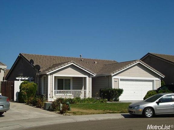 3rd image of 4134 Trout Ct