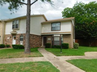 517 Pecan Acres Ct, Arlington, TX 76013