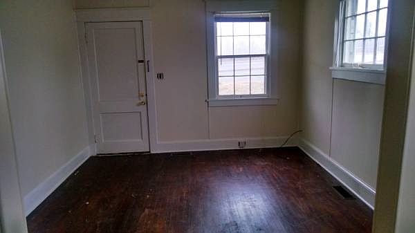 2nd image of 3933 River Rd