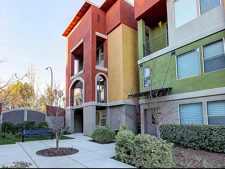 784 Pearlite Ct — Photo 2