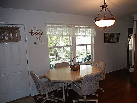 2nd image of 415 Needle Palm Dr