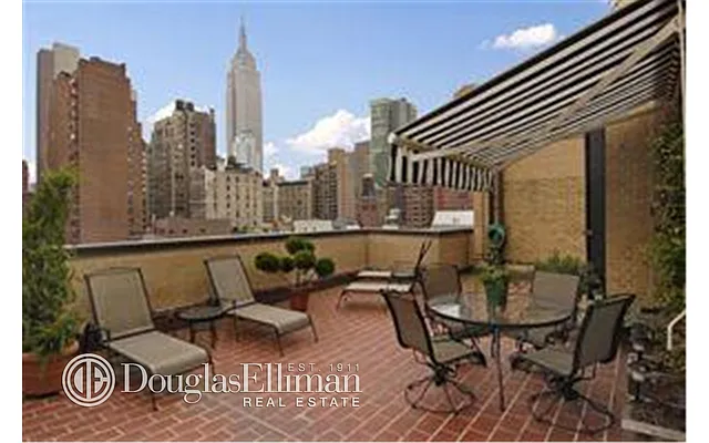 Sold by Douglas Elliman | media 18