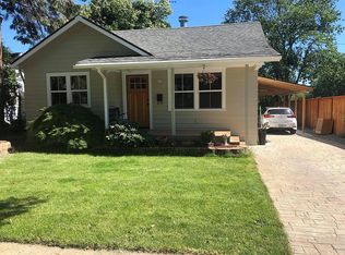 215 NE Mead St, Grants Pass, OR 97526