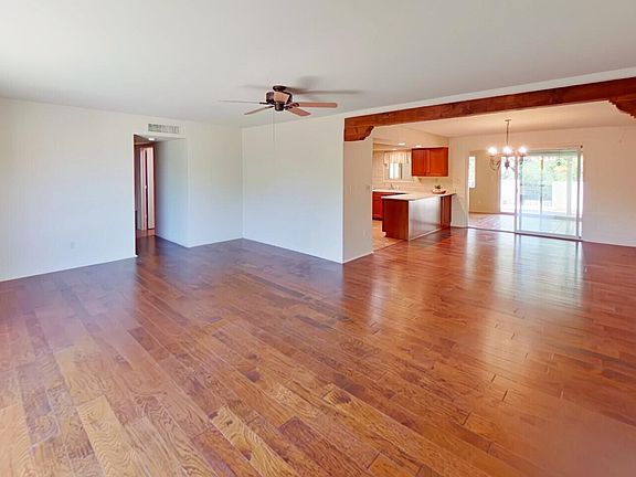 4th image of 220 W Paseo Escondido