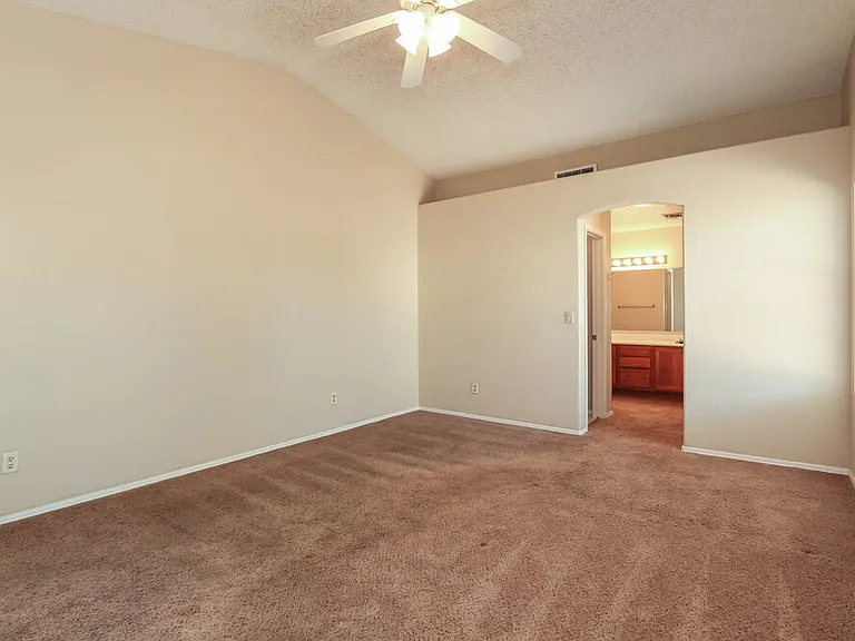 8864 W Morningside Dr — Photo 7