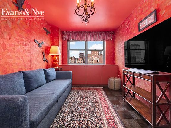 4th image of 32 Gramercy Park S APT 15A
