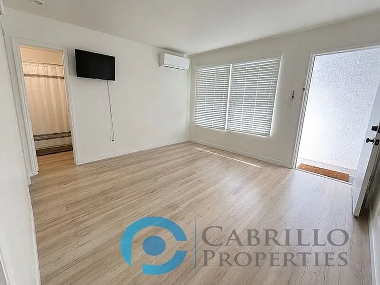 4571 North Ave — Photo 26