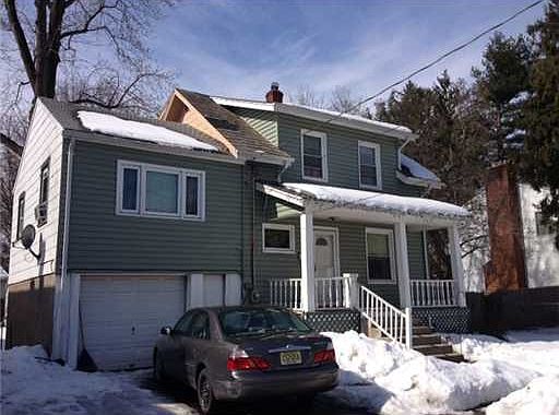 2nd image of 32 Crosby Ave