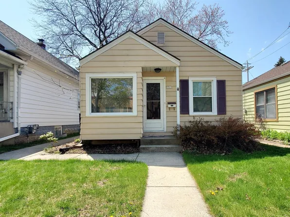 7519 West Wright STREET, Wauwatosa, WI 53213