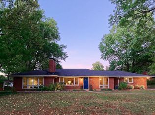 12327 Matthews Ln, Saint Louis, MO 63127