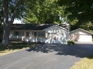 1946 Swaranne Dr, West Bloomfield, MI 48324