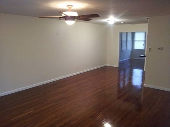 living room/dining room