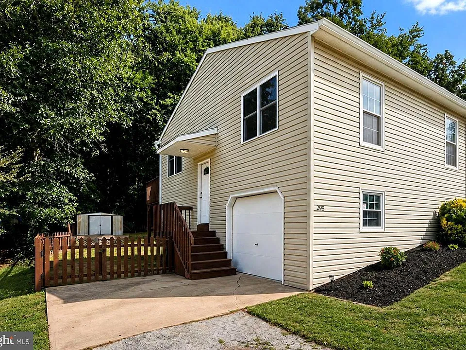295 Juniper Dr