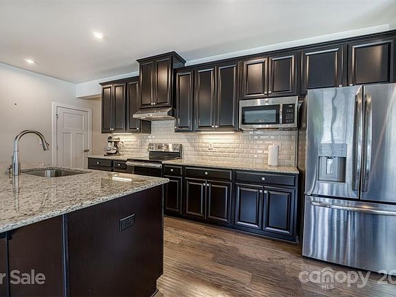 3rd image of 8308 Bretton Woods Dr