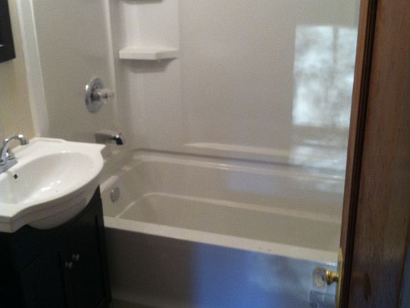 3rd image of 917 Idlewild Dr