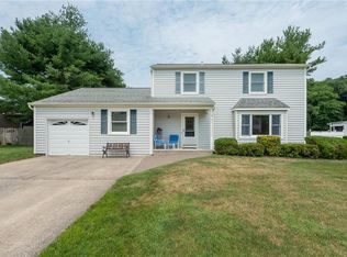 7 Snyder Dr, Middletown, NJ 07748