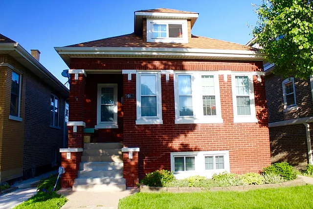 4943 S Kolin Ave photo 1