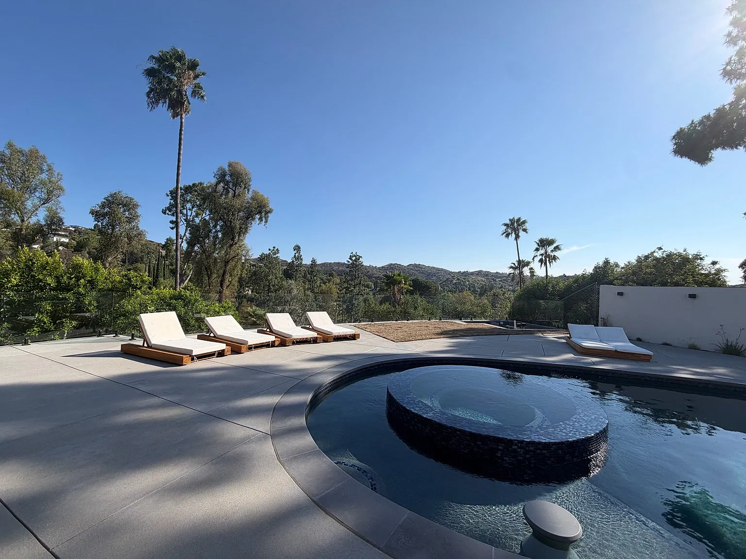 4 bed, 3.5 bath, 3000 sqft, $19,000 — Photo 4