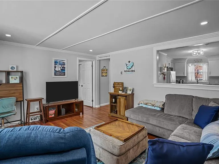 70 Carroll Ave #310 — Photo 13