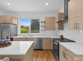 9228 21st Ave SW, Seattle, WA 98106