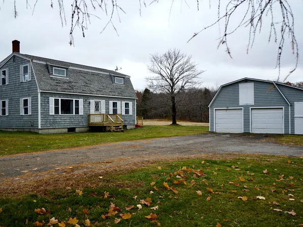 327 Charleston Road, Dexter, ME 04930