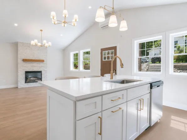 9 Brook Street, Biddeford, ME 04005