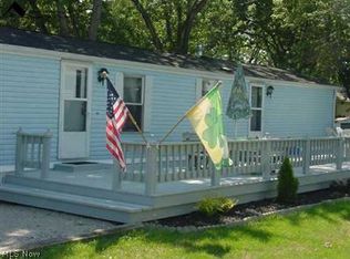 32 Maple St, Lakeside Marblehead, OH 43440