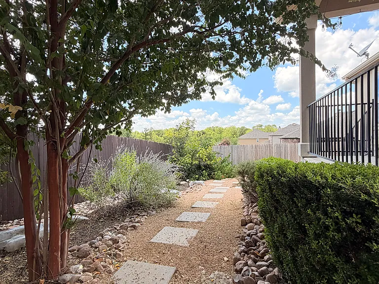 6729 Ondantra Bnd — Photo 3