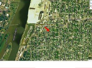 320 Fitzhugh St, Bay City, MI 48708