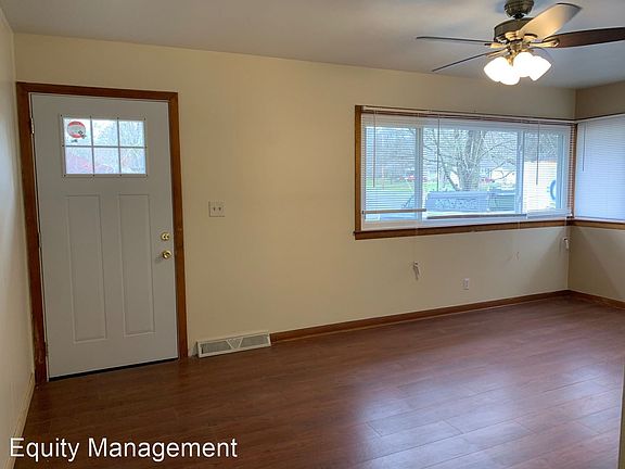 2nd image of 4409 Sunnybrook Dr SE