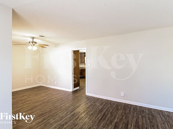 4th image of 3516 Revere St