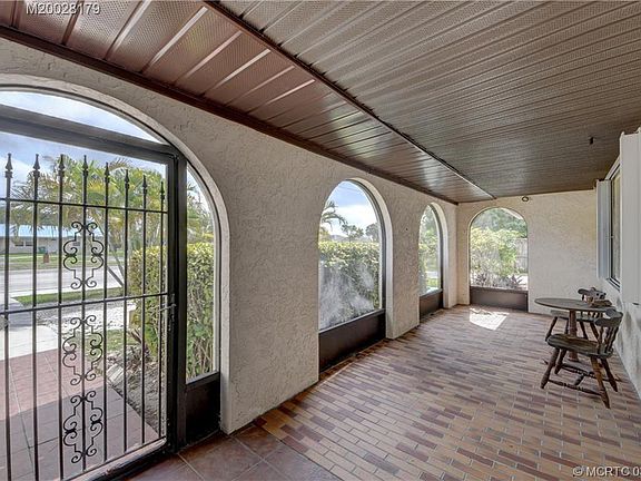 2nd image of 1782 SW Airoso Blvd