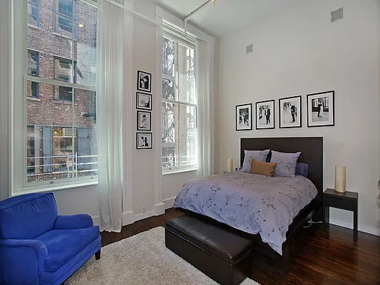 Sold by Sotheby's International Realty | media 11