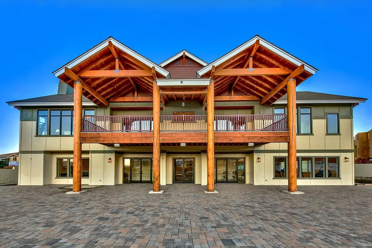 Building Photo - The Lakes at Lemmon Valley