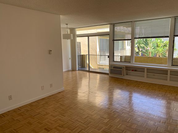 2nd image of 1341 N Crescent Heights Blvd APT 206