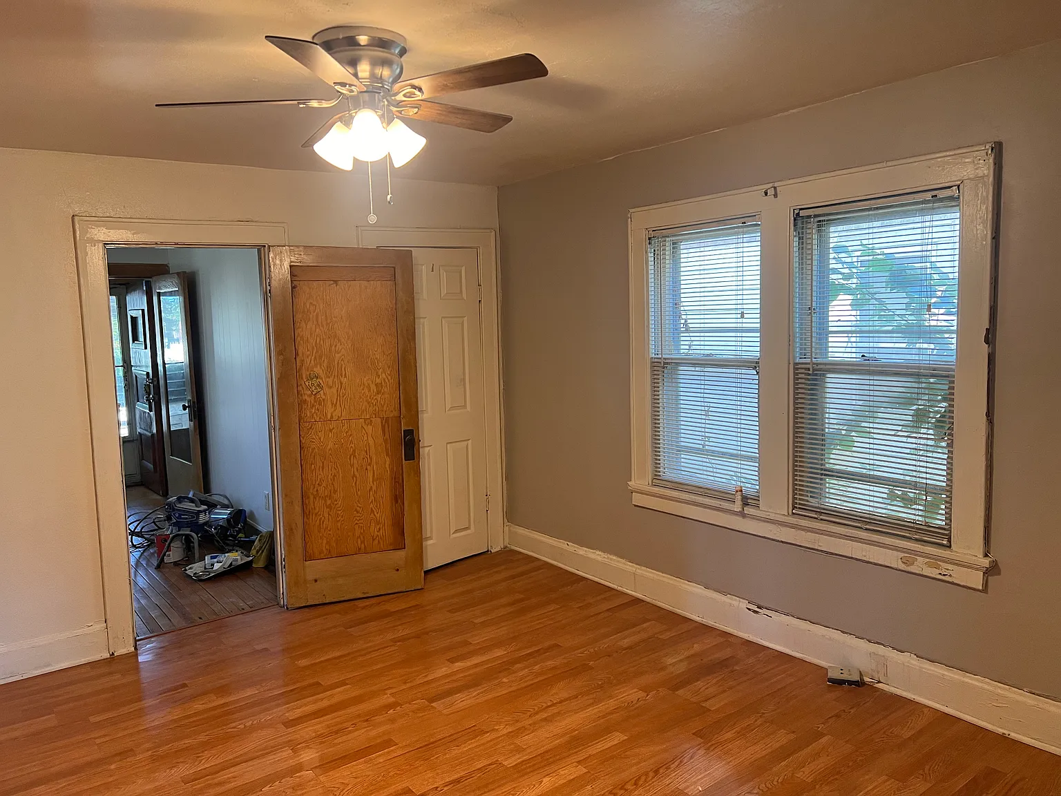 2 bed, 1100 sqft, $1,050 — Photo 3