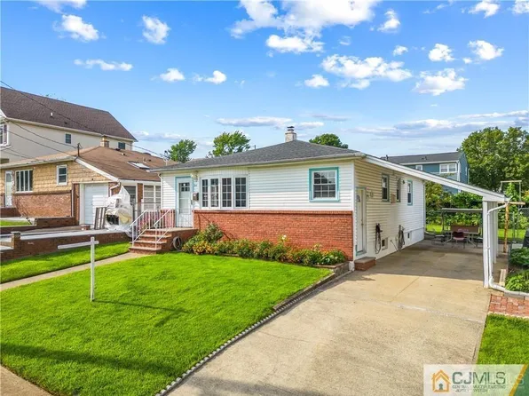 265 E James Pl, Iselin, NJ 08830