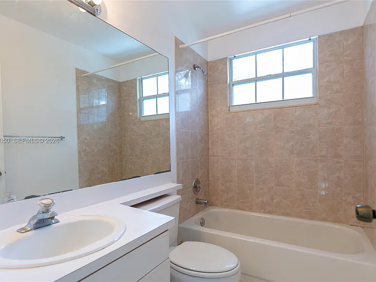 2592 W Saratoga Dr — Photo 30