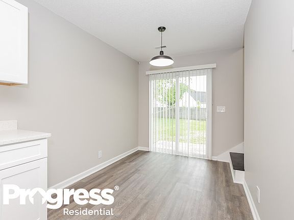 5th image of 1937 Edinburgh Ln